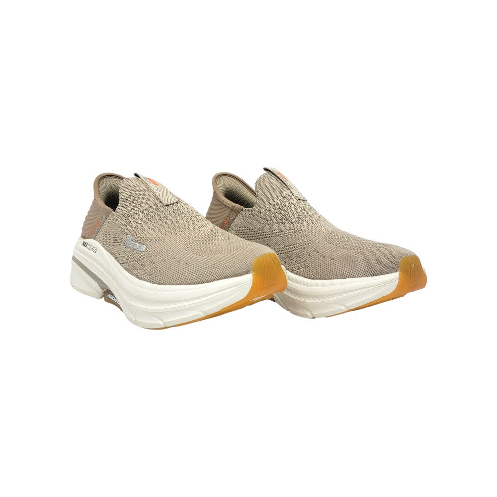 1st Looks Slipins Skechers Beige Max Cushion Arch Fit