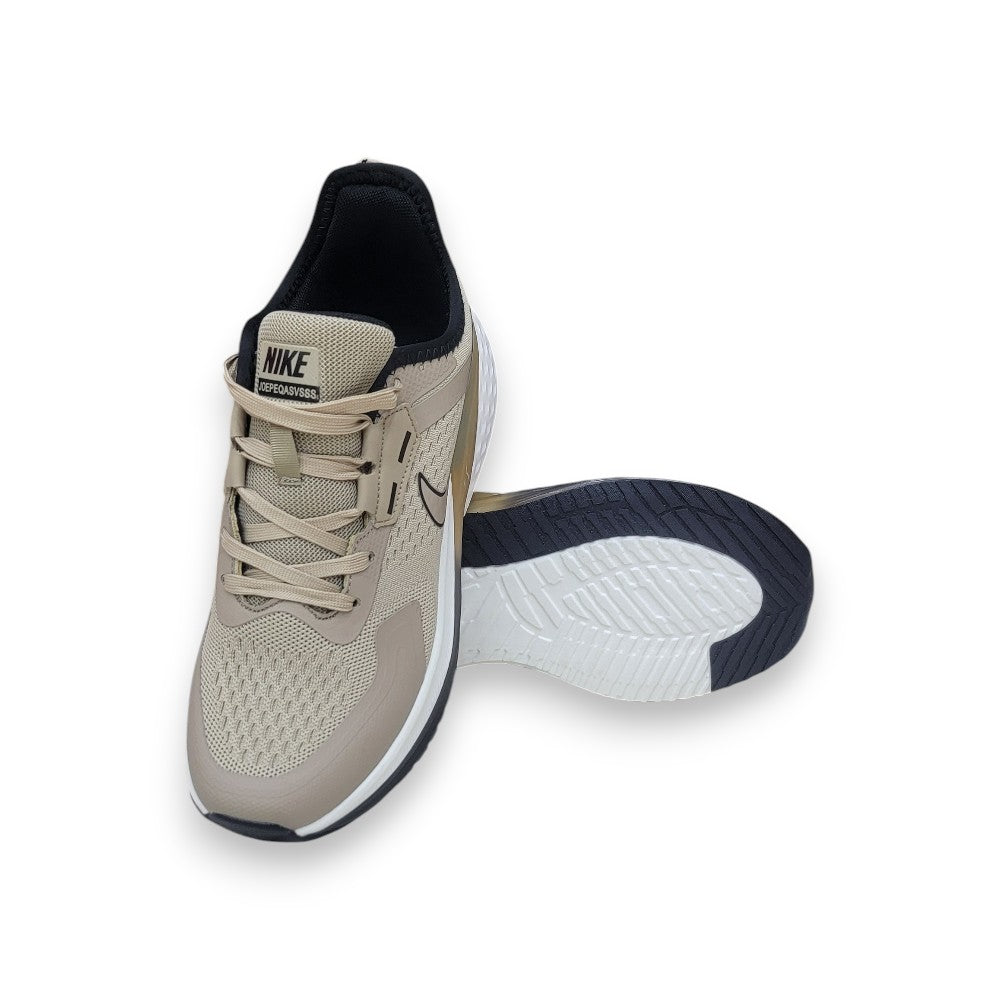 Nike Men’s Beige Performance Running Sneakers (118)