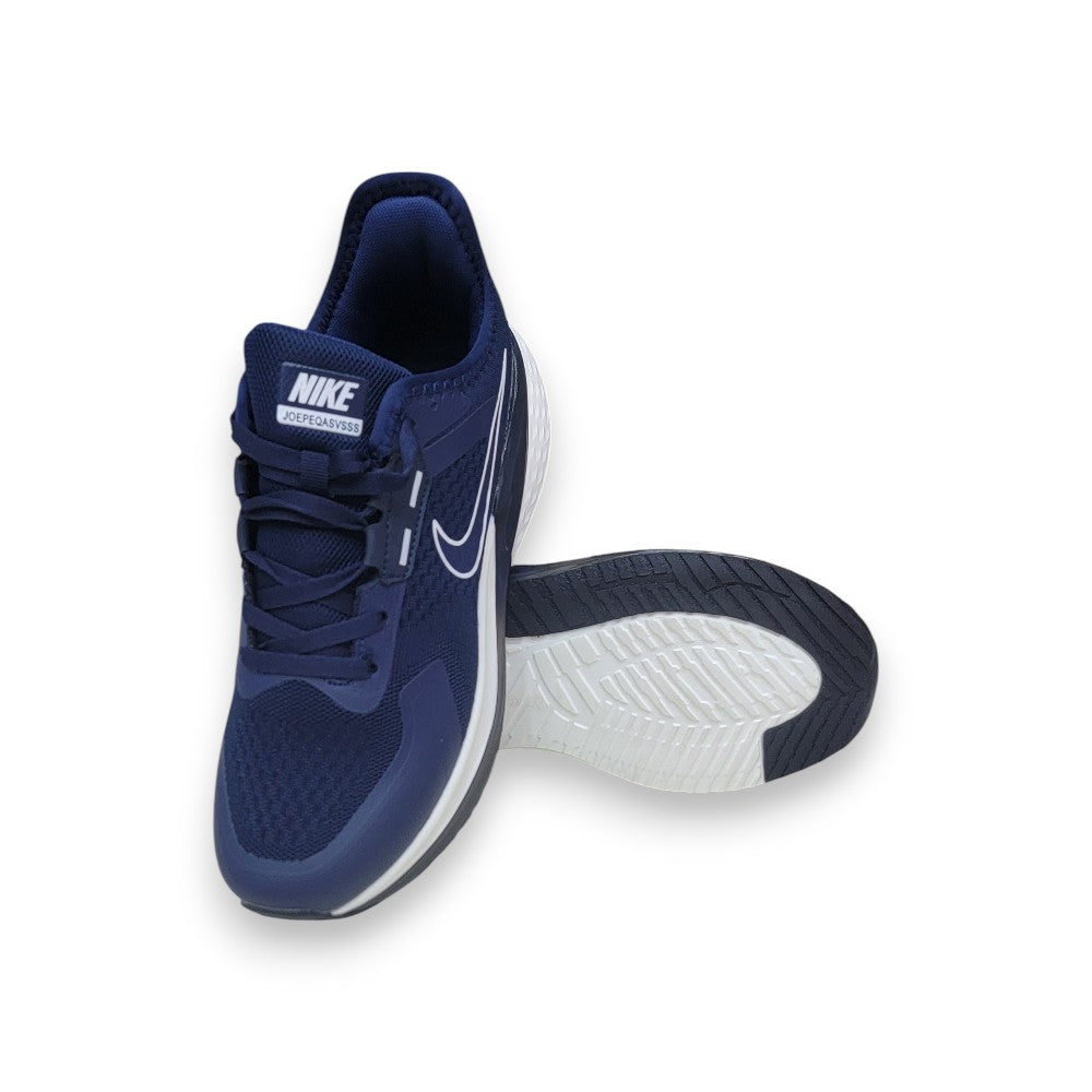 Nike Men’s Blue Performance Running Sneakers (118)
