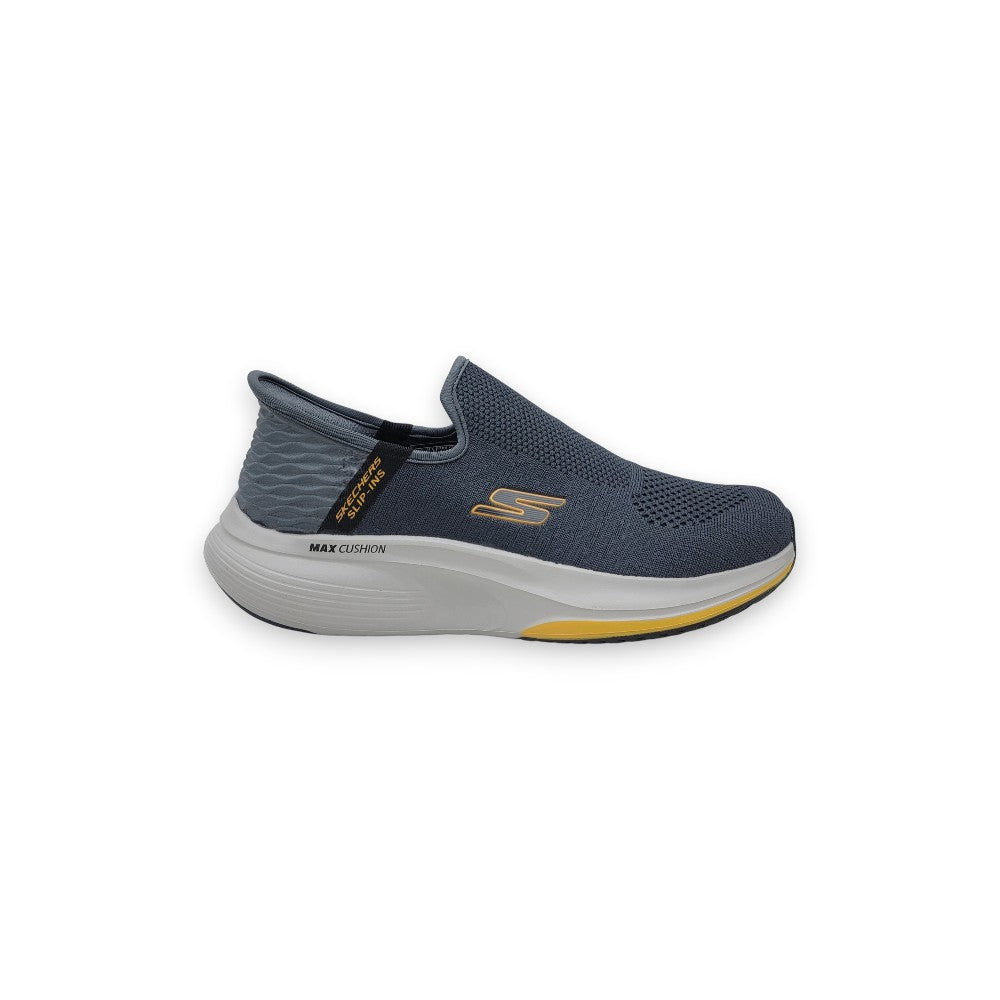Skechers Max Cushioning Slip-Ins – Navy/Yellow