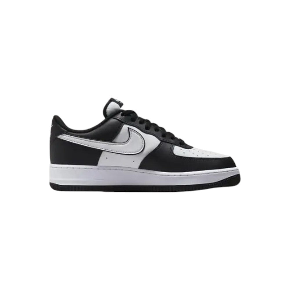 Nike Air Force 1 '07 – Black / White