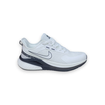 Nike Men’s White Performance Running Sneakers (118)