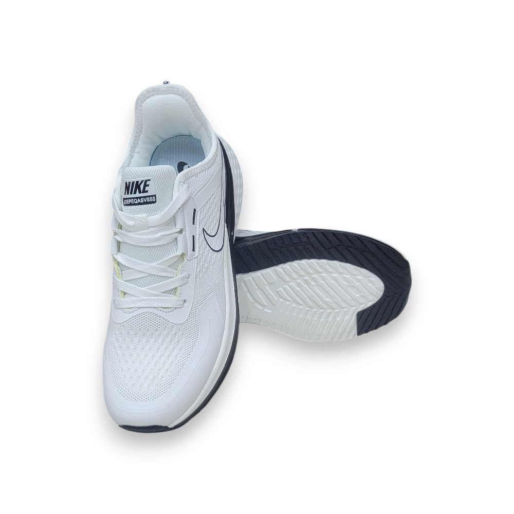 Nike Men’s White Performance Running Sneakers (118)